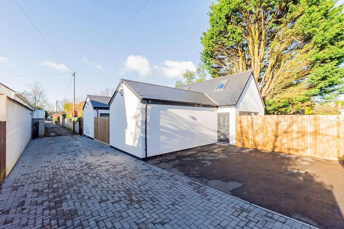 Luxury Home With Parking Near Everything! Netflix, Pool, Gaming - Long Stay Savings - Perfect For Nhs, Contractors, Relocators Cardiff Wielka Brytania